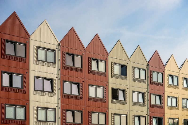Blog 5 Fireworks and First Mortgages: How to Navigate the Summer Housing Market Before Labor Day